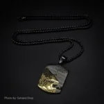 گردنبند مردانه استیل مشکی طلایی – cartier - Image 3