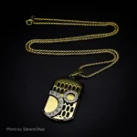 گردنبند استیل مردانه مدل Bvlgari طلایی مشکی - Image 3